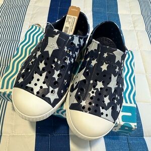 Native Jefferson Navy and White Starry Sneakers